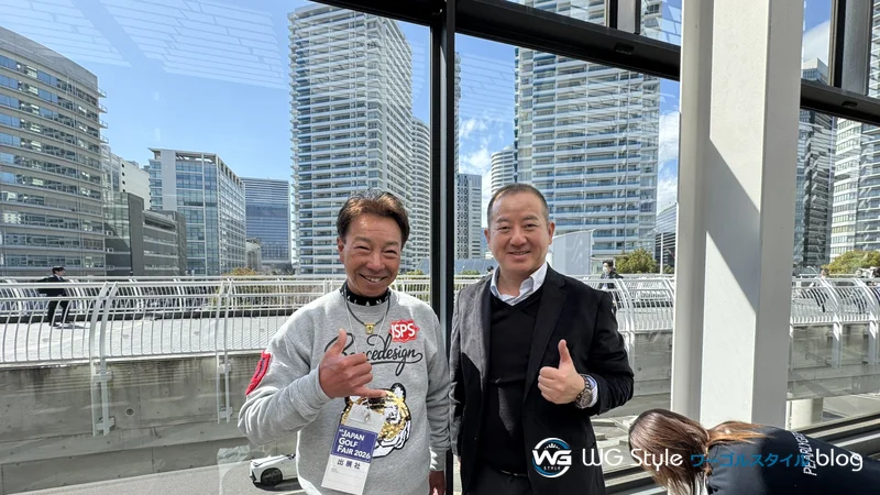 井戸木鴻樹プロのゴルフシーン